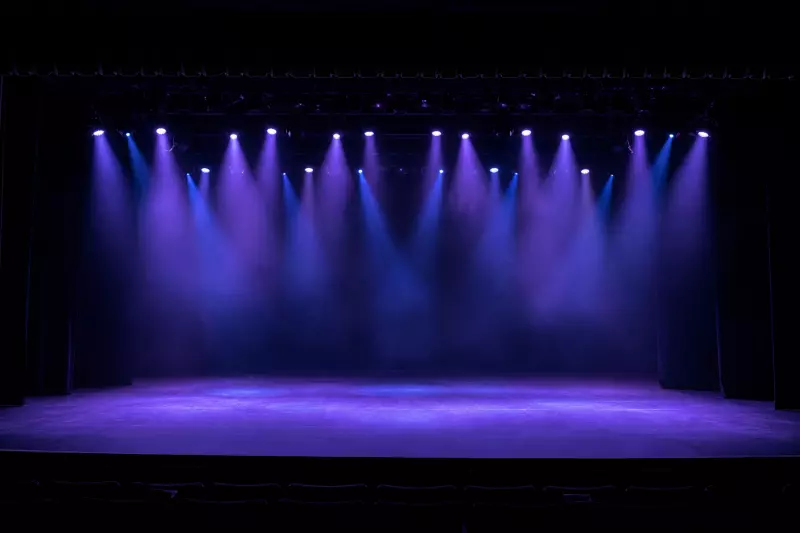 Lighting Pentas Seni